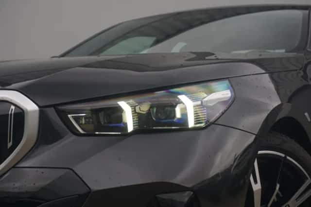 BMW i5 (2026) thumbnail 4