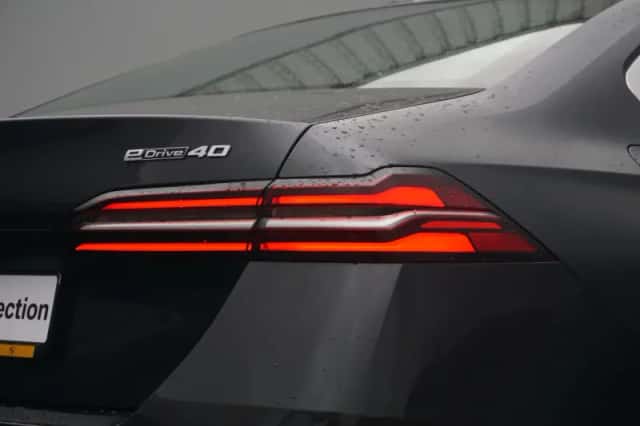 BMW i5 (2026) thumbnail 6