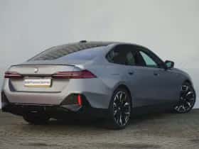 BMW i5 (2026) thumbnail 2