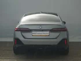 BMW i5 (2026) thumbnail 4