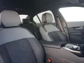 BMW i5 (2026) thumbnail 8