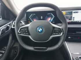 BMW i4 (2026) thumbnail 11