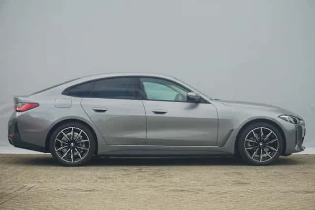 BMW i4 (2026) thumbnail 5