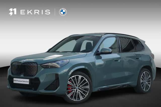 BMW iX1 (2025) thumbnail 1
