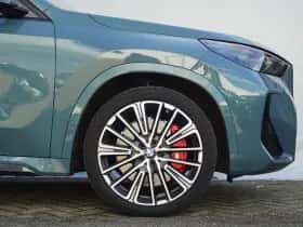 BMW iX1 (2025) thumbnail 6