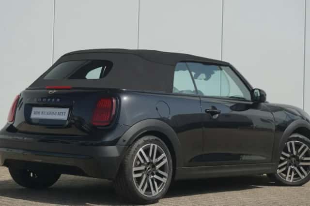 MINI Cabrio (2025) thumbnail 4
