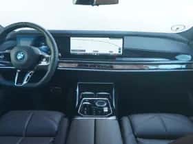 BMW i7 (2025) thumbnail 7