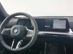 BMW iX1 (2025) thumbnail 18