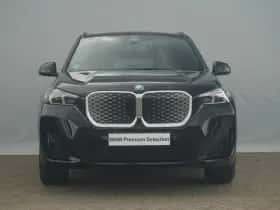 BMW iX1 (2025) thumbnail 3