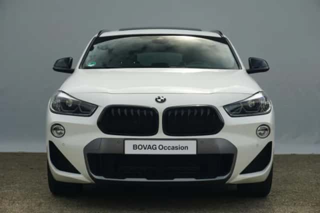 BMW X2 (2018) thumbnail 3