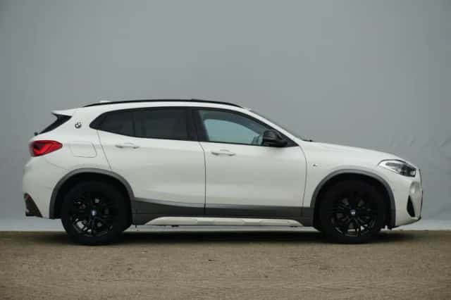 BMW X2 (2018) thumbnail 4