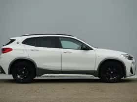 BMW X2 (2018) thumbnail 4