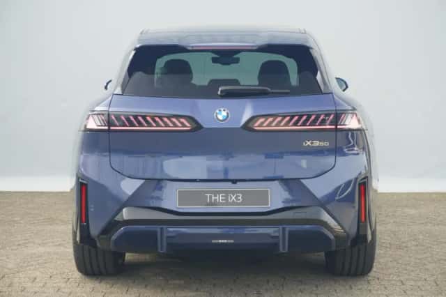 BMW iX3 (2026) thumbnail 5