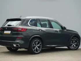 BMW X5 (2023) thumbnail 2