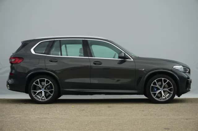 BMW X5 (2023) thumbnail 4