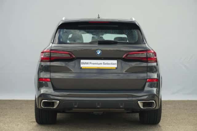 BMW X5 (2023) thumbnail 5