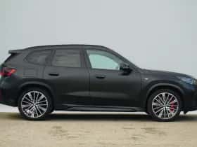 BMW X1 (2024) thumbnail 4