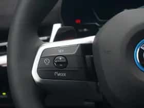 BMW iX2 (2026) thumbnail 16