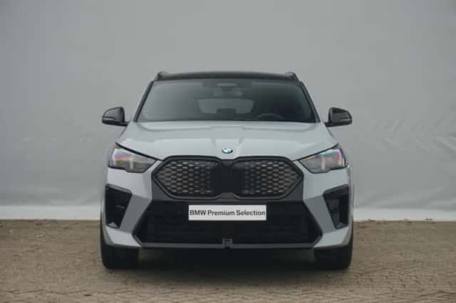 BMW iX2 (2026) thumbnail 3