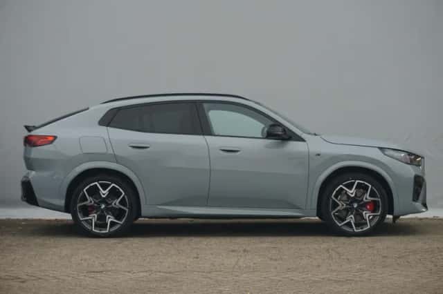 BMW iX2 (2026) thumbnail 4