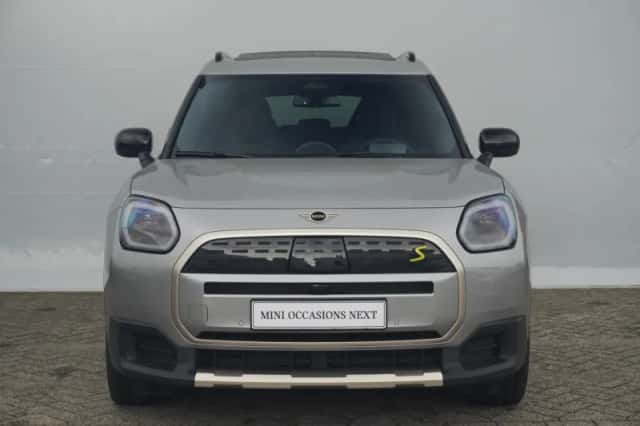 MINI Countryman (2025) thumbnail 3