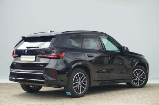 BMW X1 (2023) thumbnail 2