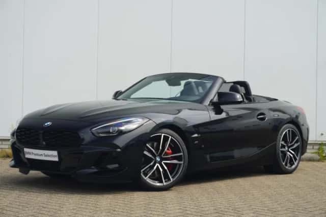 BMW Z4 (2025) thumbnail 2