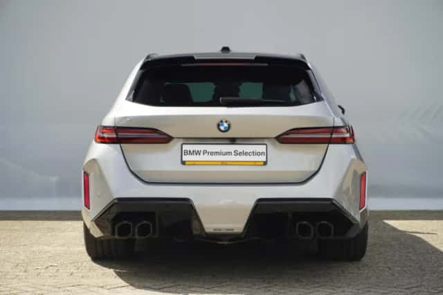 BMW M5 (2025) thumbnail 5