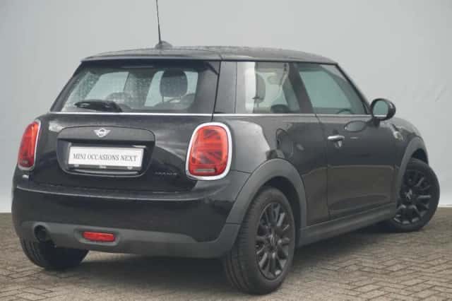 MINI One (2018) thumbnail 2