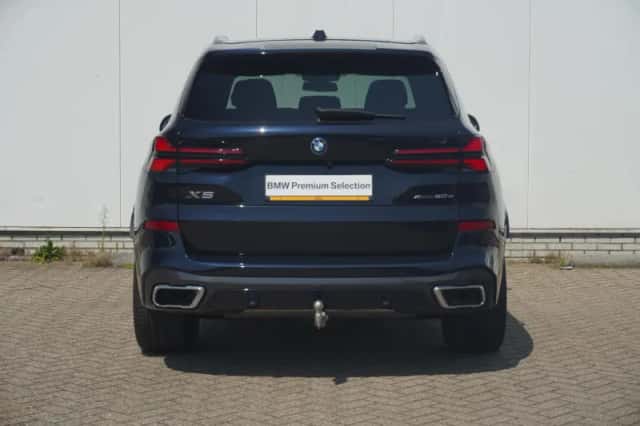 BMW X5 (2024) thumbnail 5