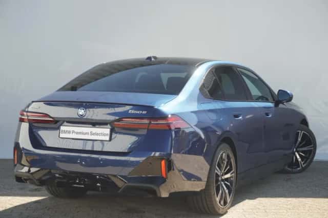 BMW 5-Serie (2025) thumbnail 2