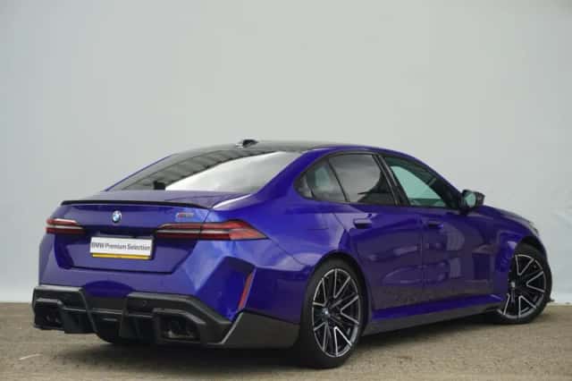 BMW M5 (2025) thumbnail 2