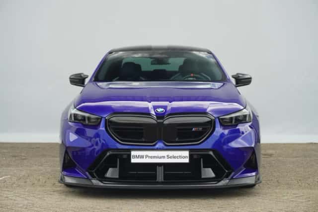BMW M5 (2025) thumbnail 3