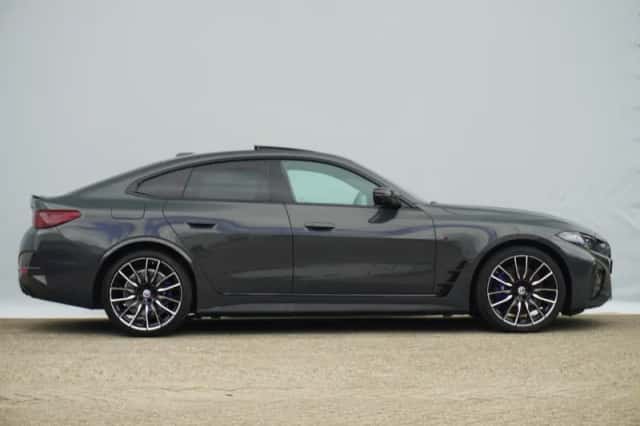 BMW i4 (2022) thumbnail 4