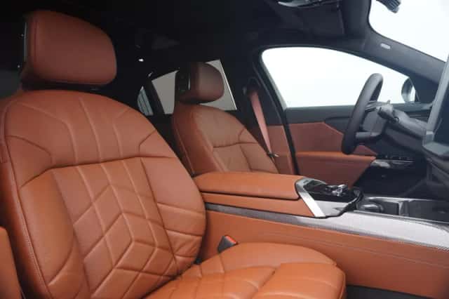 BMW i7 (2026) thumbnail 4