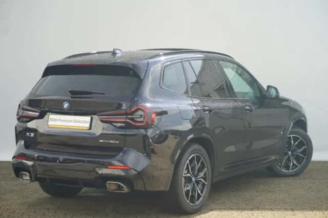 BMW X3 (2024) thumbnail 2