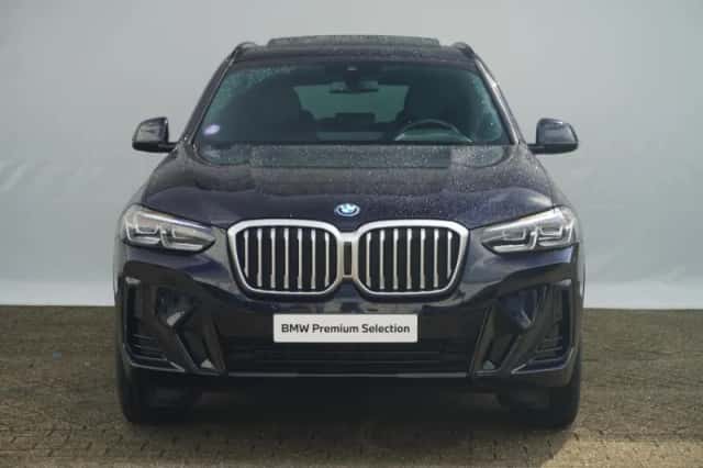BMW X3 (2024) thumbnail 3