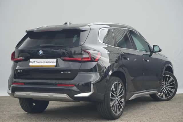BMW X1 (2023) thumbnail 2
