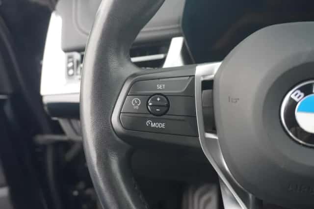 BMW X1 (2023) thumbnail 6