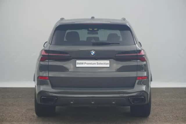 BMW X5 (2023) thumbnail 5