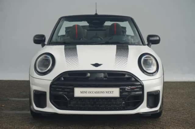MINI Cabrio (2026) thumbnail 5