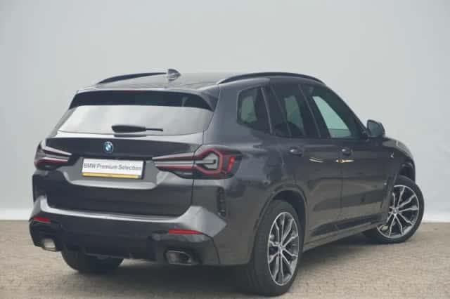 BMW X3 (2024) thumbnail 2