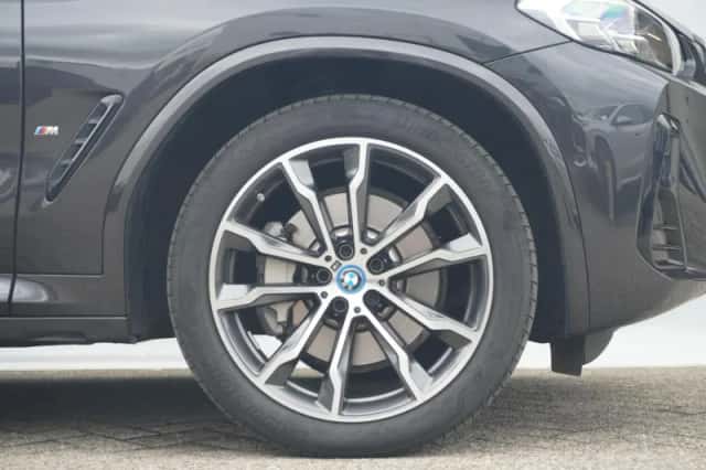 BMW X3 (2024) thumbnail 6