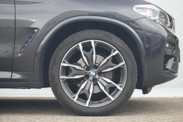 BMW X4 (2020) thumbnail 6