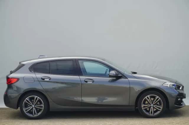 BMW 1-Serie (2021) thumbnail 4