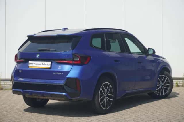 BMW X1 (2023) thumbnail 2
