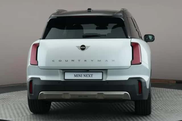 MINI Countryman (2025) thumbnail 2