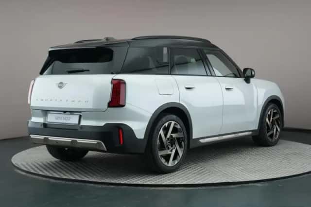 MINI Countryman (2025) thumbnail 6