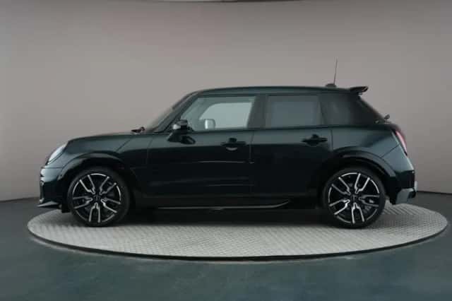 MINI Cooper (2025) thumbnail 4
