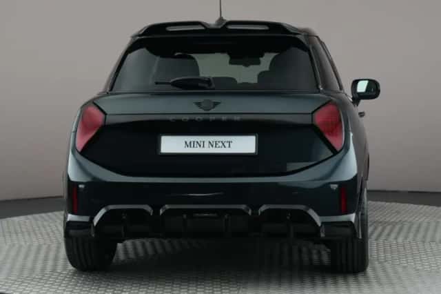 MINI Cooper (2025) thumbnail 6